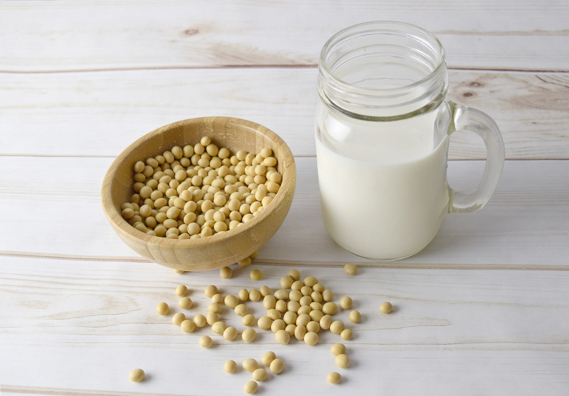 Latte vegetale: cos'è e perché è indispensabile